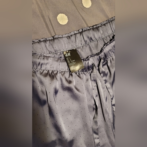 COPY - H&M Satin Nightshirt and Pyjama - Picture 6 of 6